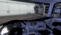scania-r-siyah-beyaz-lnterior